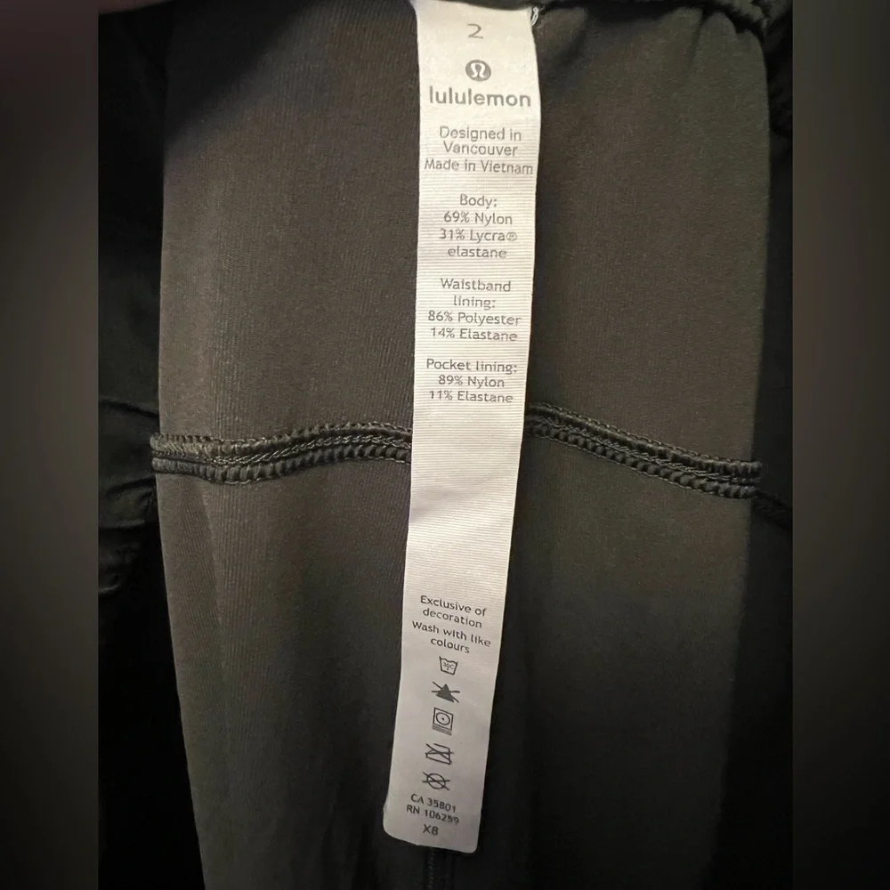 lululemon athletica four way